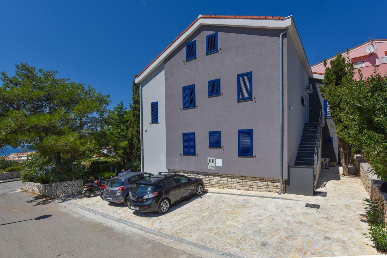 Apartments Enya ノヴァリャ エクステリア 写真